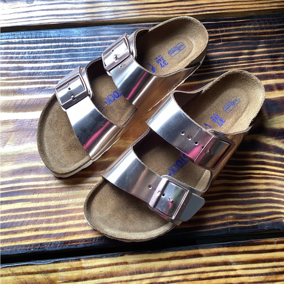 Birkenstock Rose Gold Metallic Sandals Size 7 - Picture 2 of 5